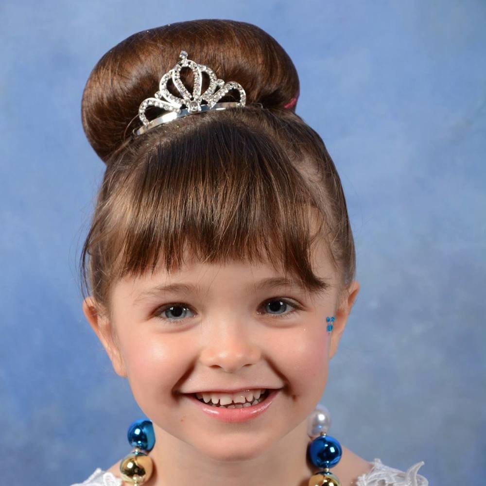 Meet your Posher, Adalia